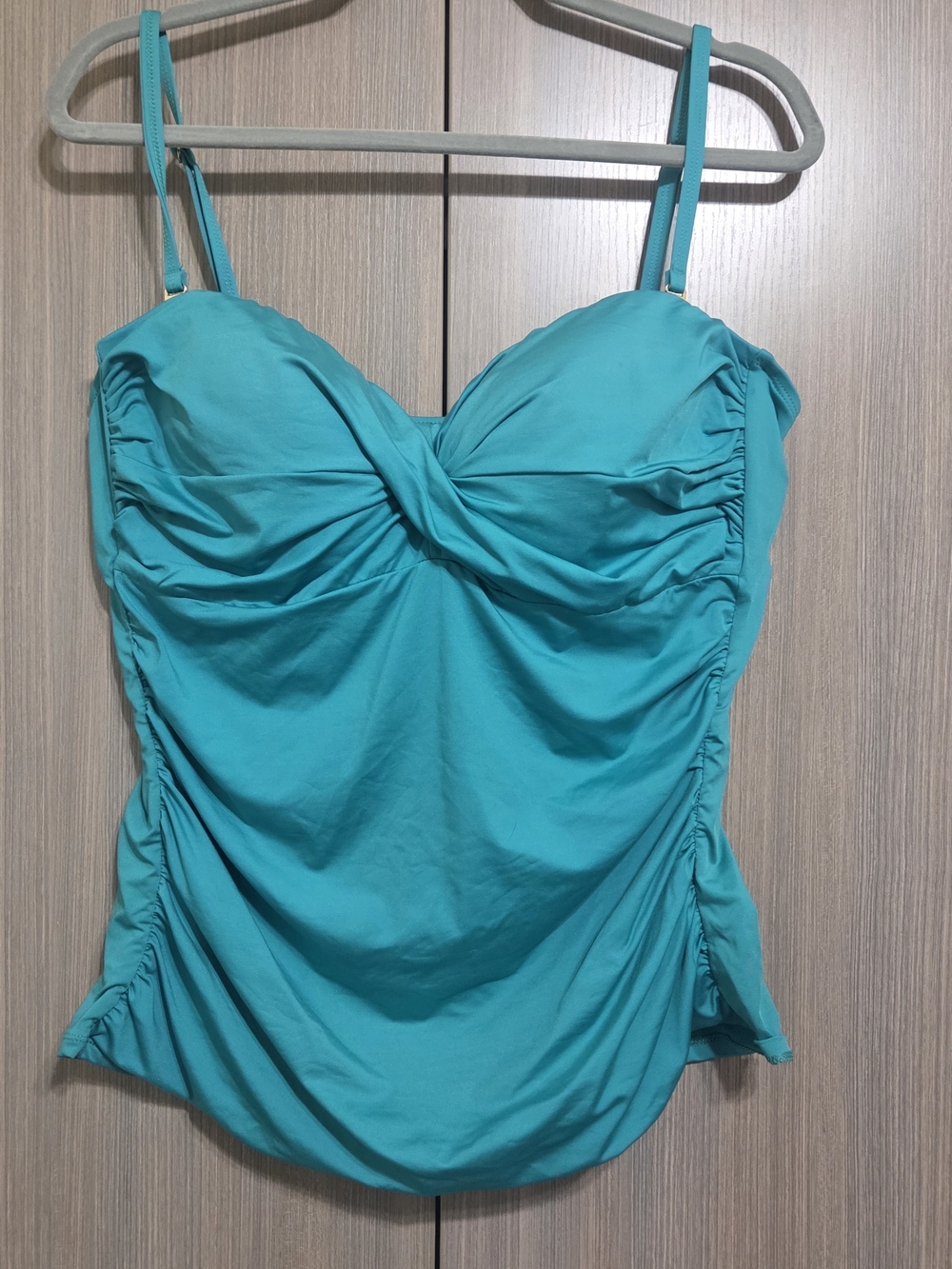 Apt. 9 Tankini Top with Twist Front And Removeable Straps